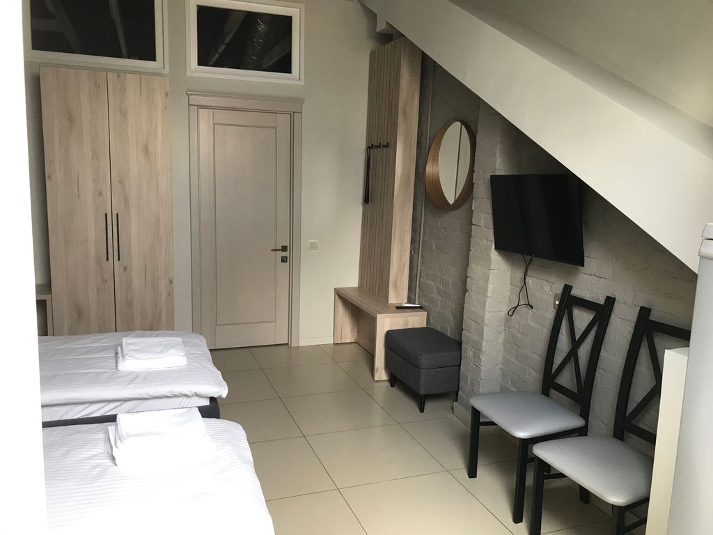 Двухместный номер с 2 отдельными кроватями стандарт 1 и 8