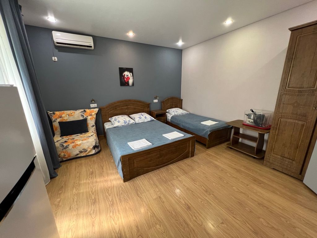 Четырёхместный номер стандарт 2+2 с балконом