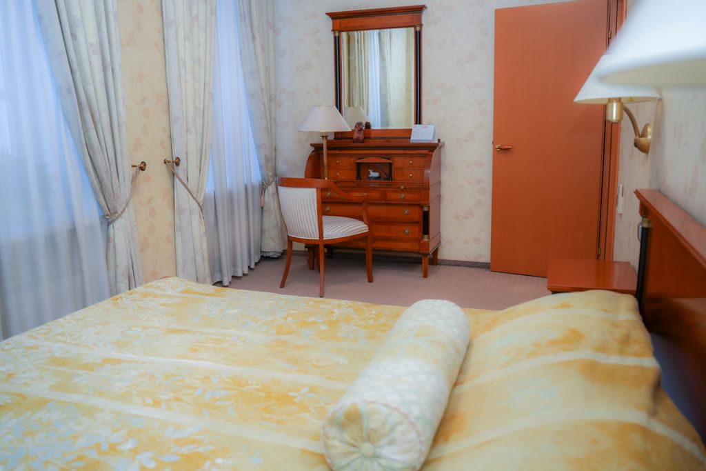 Апартаменты полулюкс с двумя санузлами