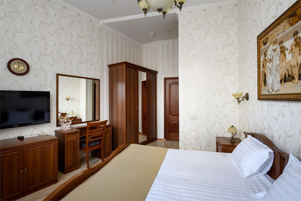 Двухместный номер с 1 кроватью улучшенный