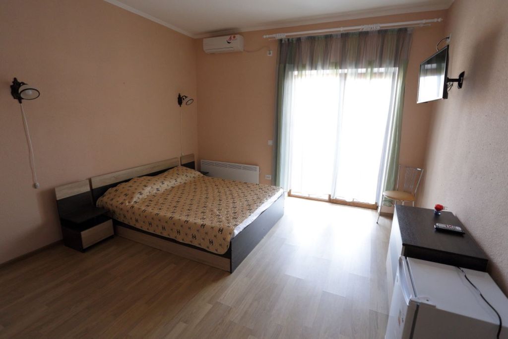 Трёхместный номер Комфорт