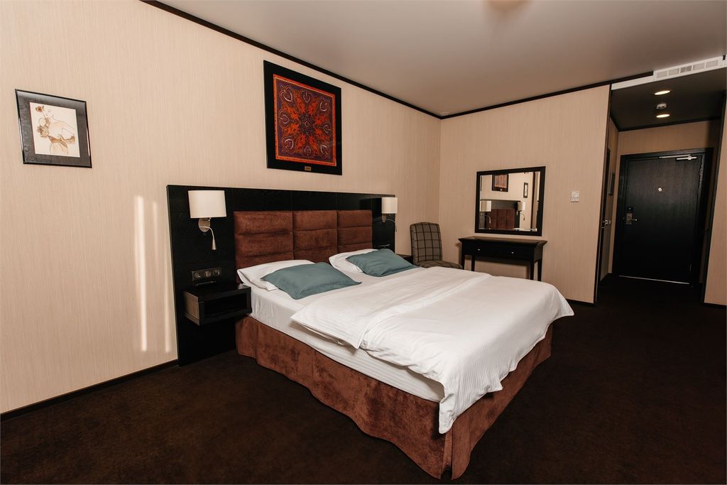 Двухместный номер с 1 кроватью стандарт улучшенный