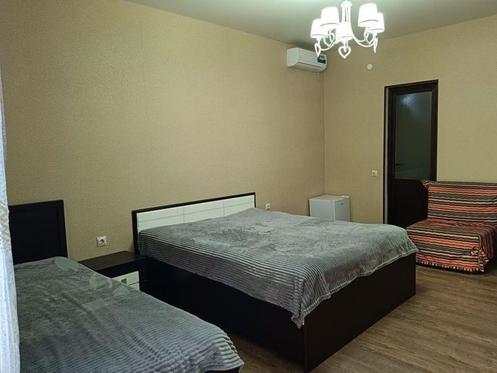 Трёхместный номер стандарт без балкона