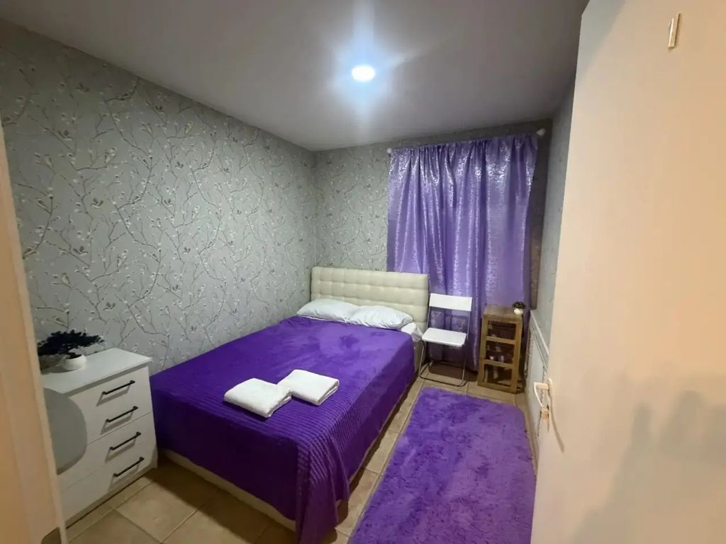 Двухместный номер с 1 кроватью эконом с общим санузлом и душем