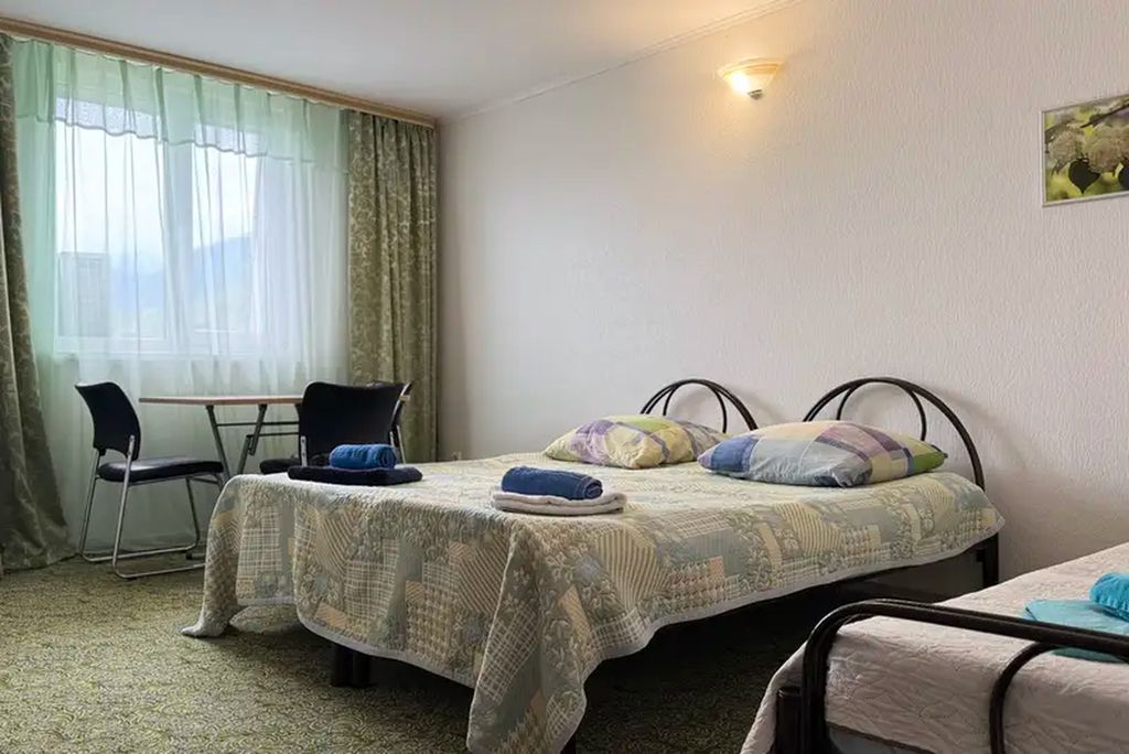 Трёхместный номер стандарт 42