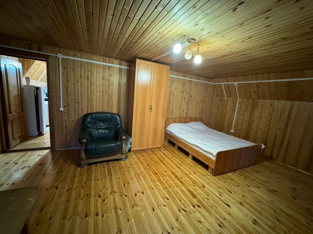 Четырёхместный номер 8