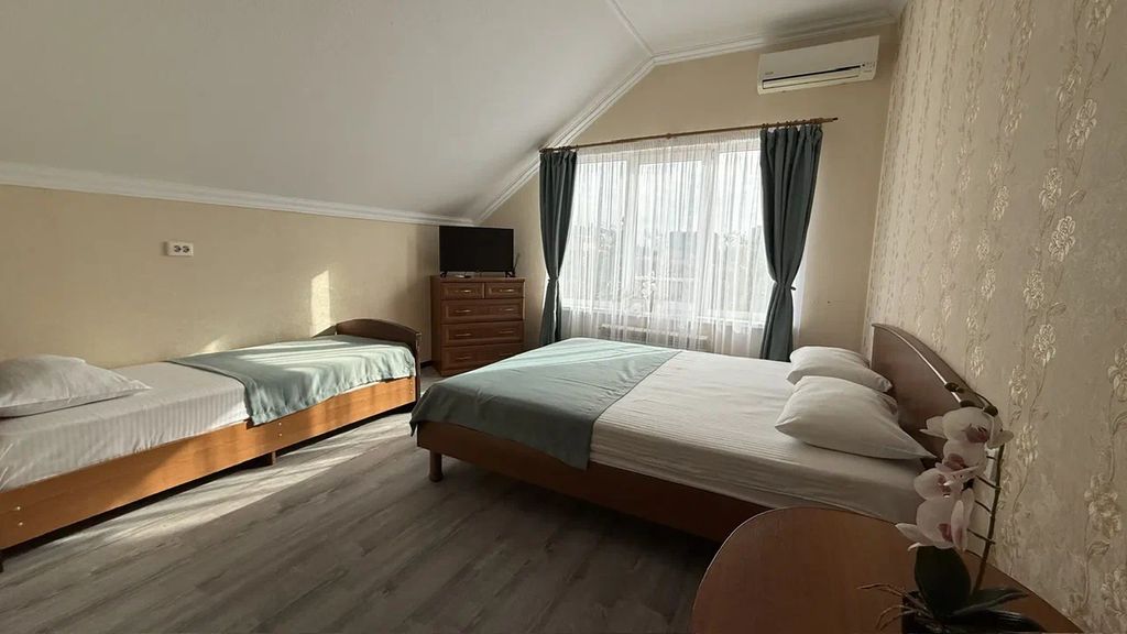 Трёхместный номер Комфорт