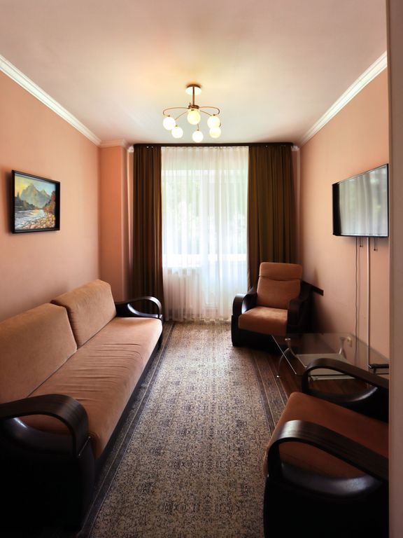 Трёхместный номер люкс