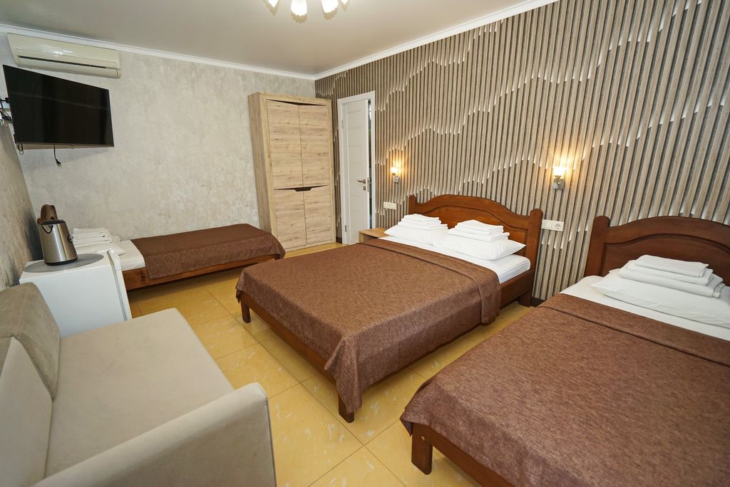 Четырёхместный номер стандарт