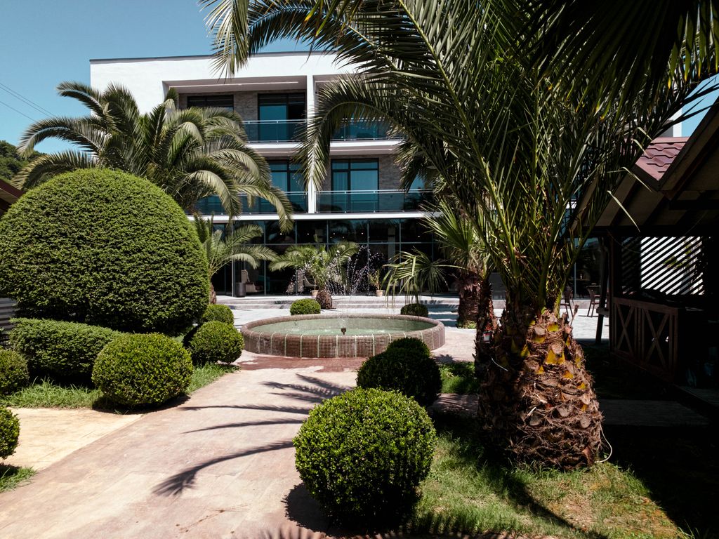 Апартаменты 3-хкомнатные