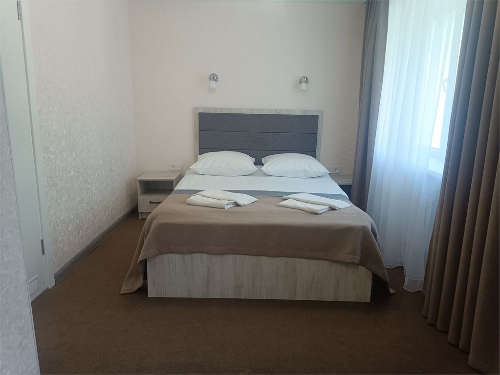 Двухместный номер с 1 кроватью стандарт улучшенный