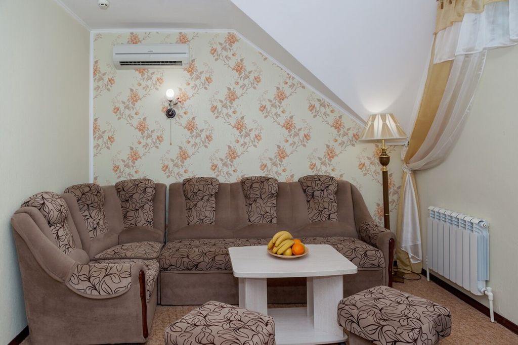 Семейный номер 2-х комнатный мансарда