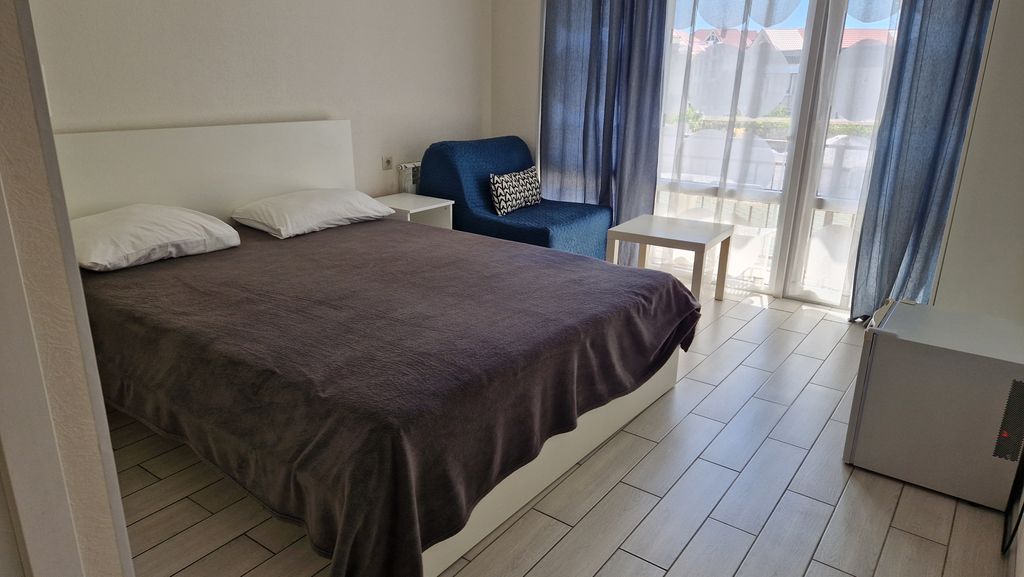 Двухместный номер с 1 кроватью стандартный 2-3 местный, 2 этаж