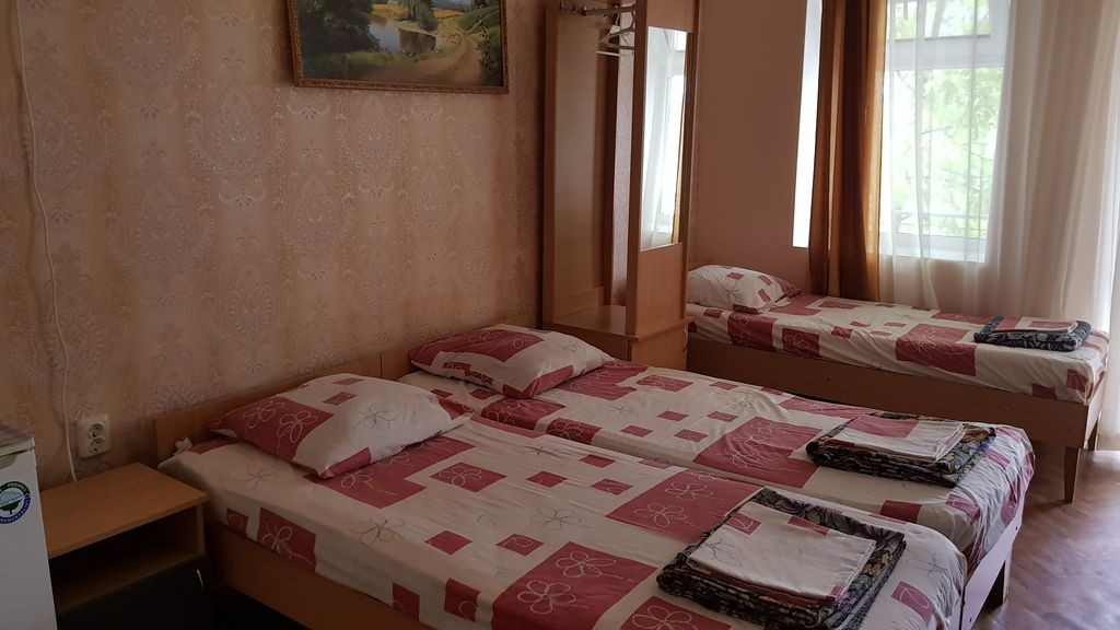 Трёхместный номер Комфорт