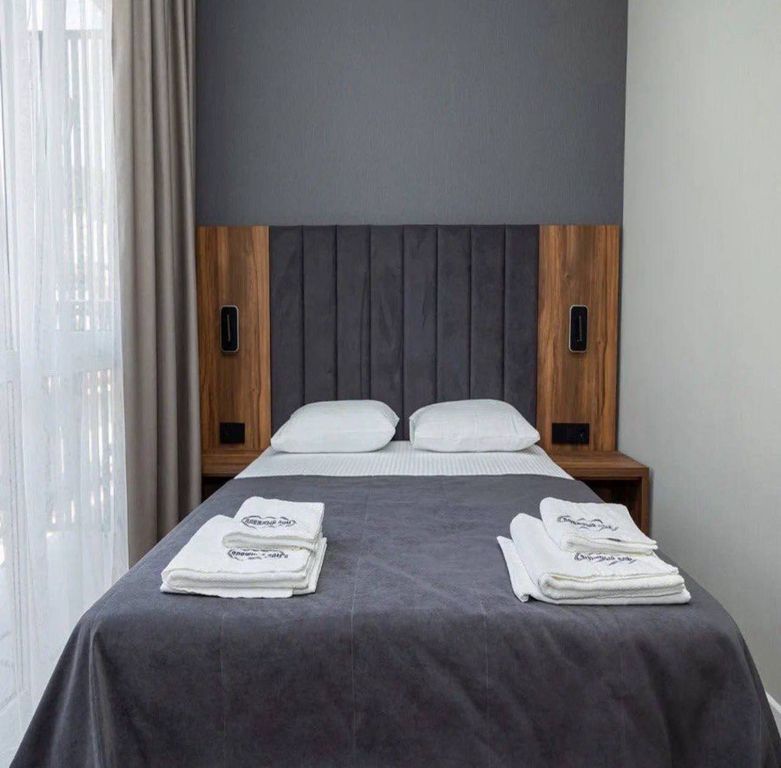 Четырёхместный номер Комфорт с видом на горы