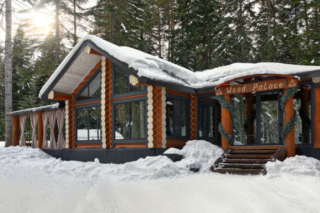 Дом большой сруб