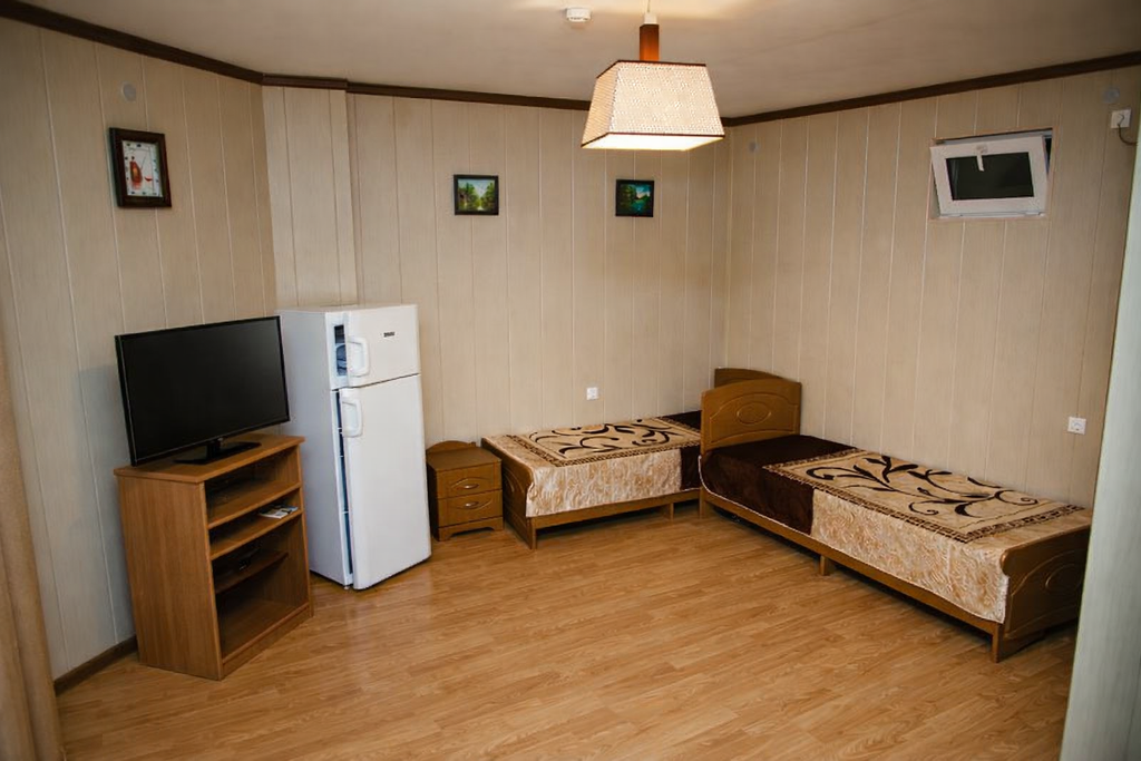 Четырёхместный номер размещение на 2 этаже (№4)