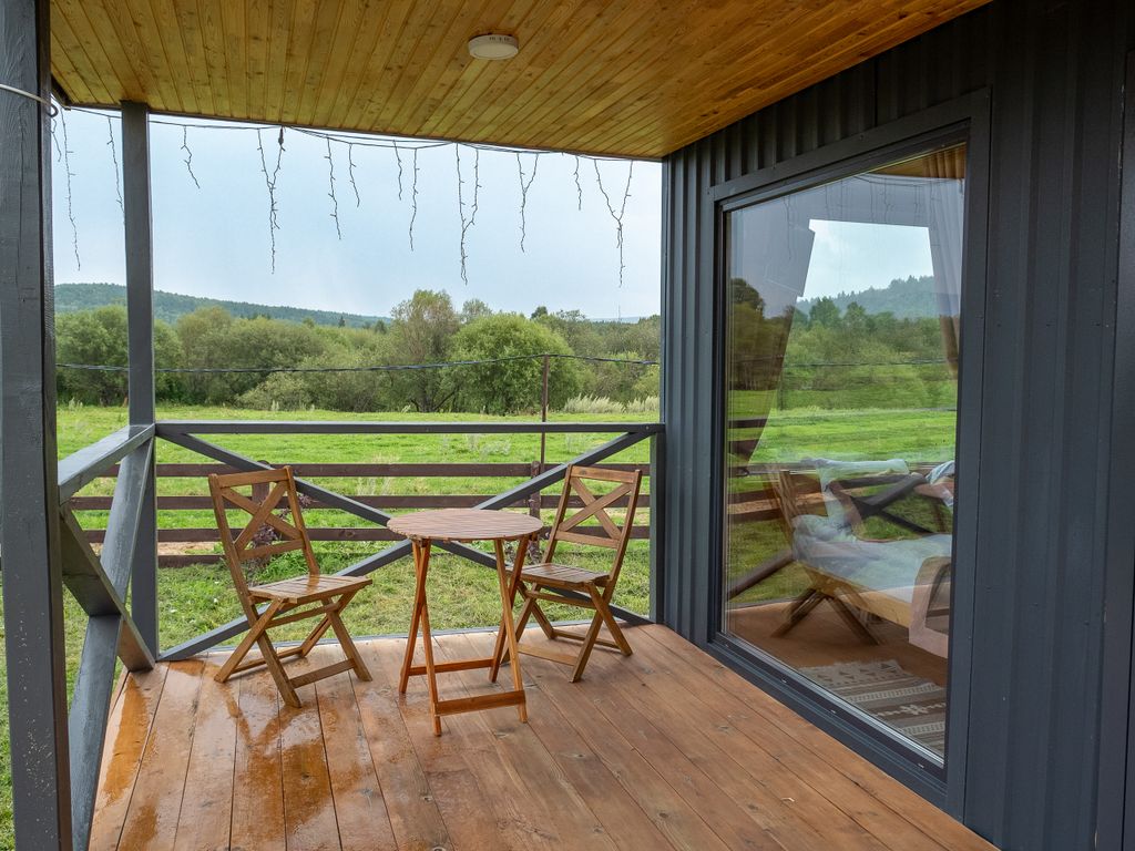 Отдельный дом Домик с панорамными окнами