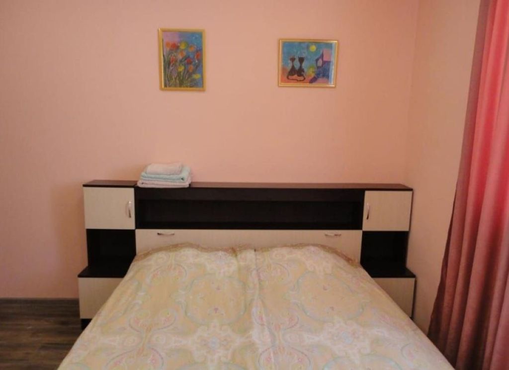 Двухместный номер с 1 кроватью Эконом с общим санузлом