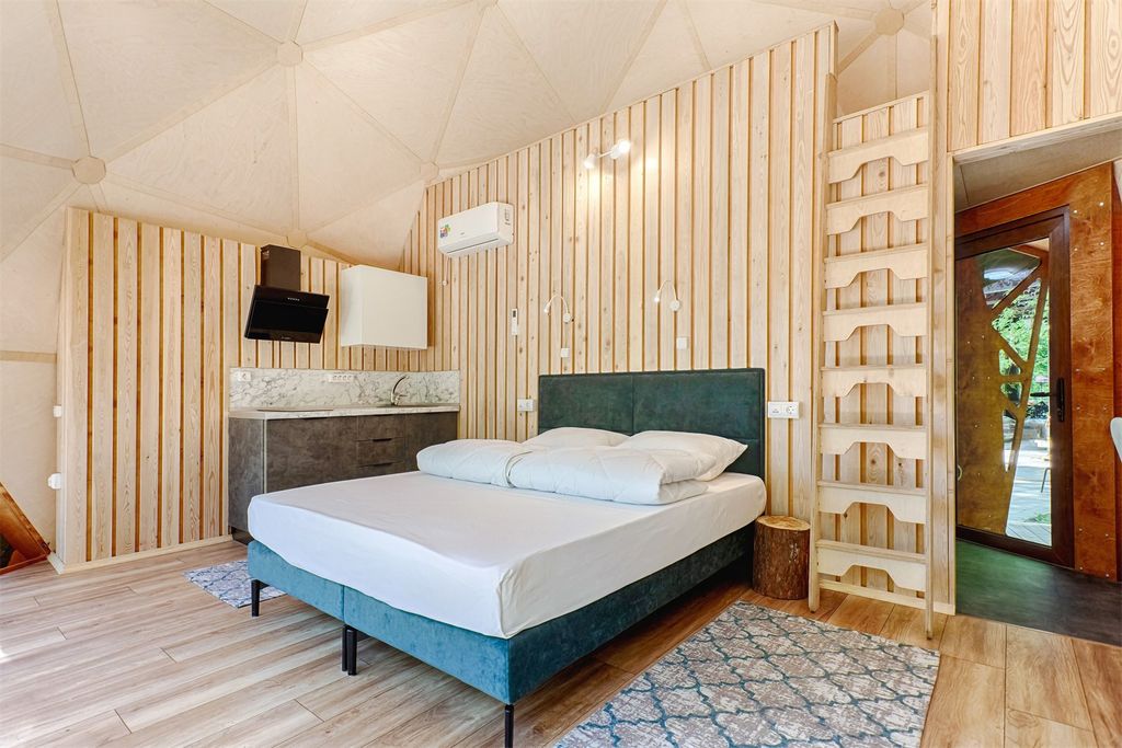 Дом Сфера Зеленая