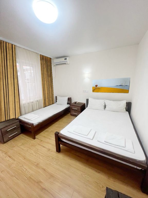 Трёхместный номер пляж