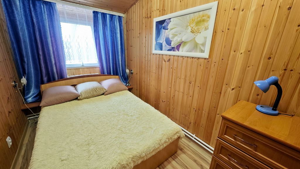 Апартаменты Лазурные апартаменты с 3 спальнями, кухней-гостиной и ванной комнатой