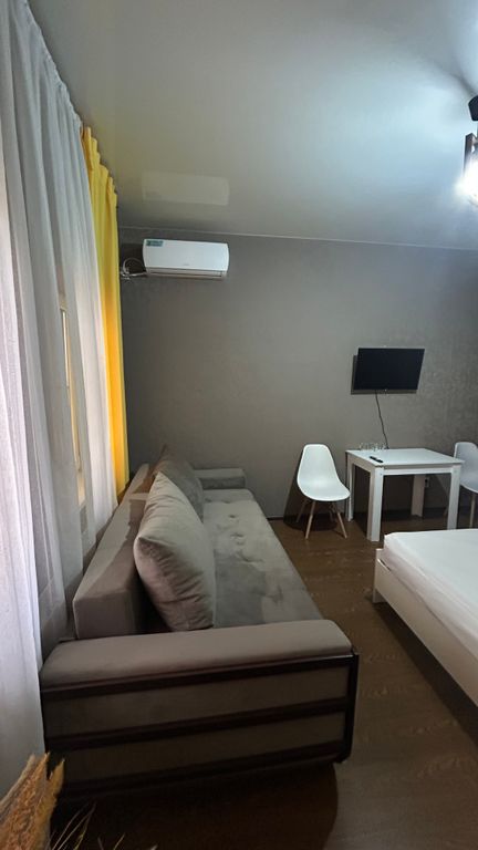 Трёхместный номер двухкомнатный с балконом