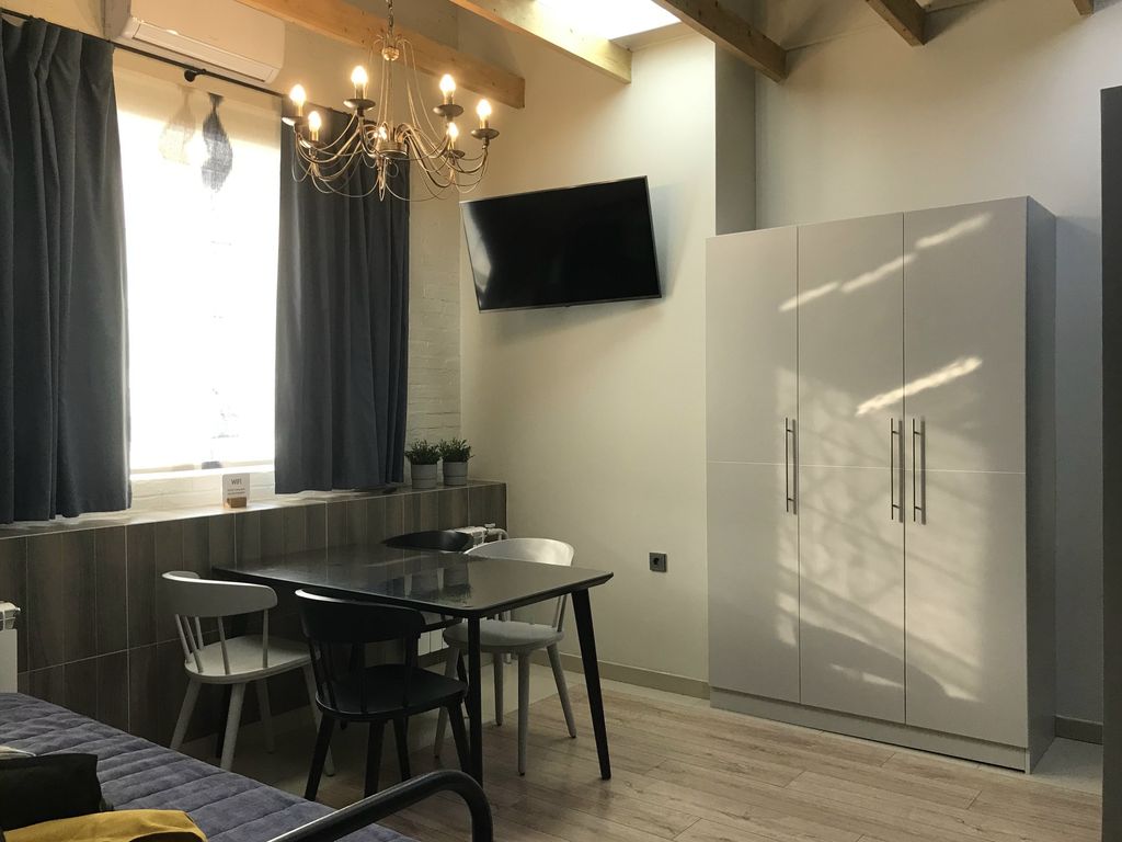 Двухместный номер с 1 кроватью полулюкс 4