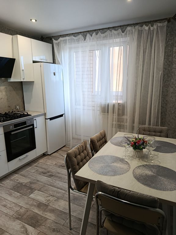 Уютная квартира с чудесным видом на Успенский Собор и Крепостную стену
