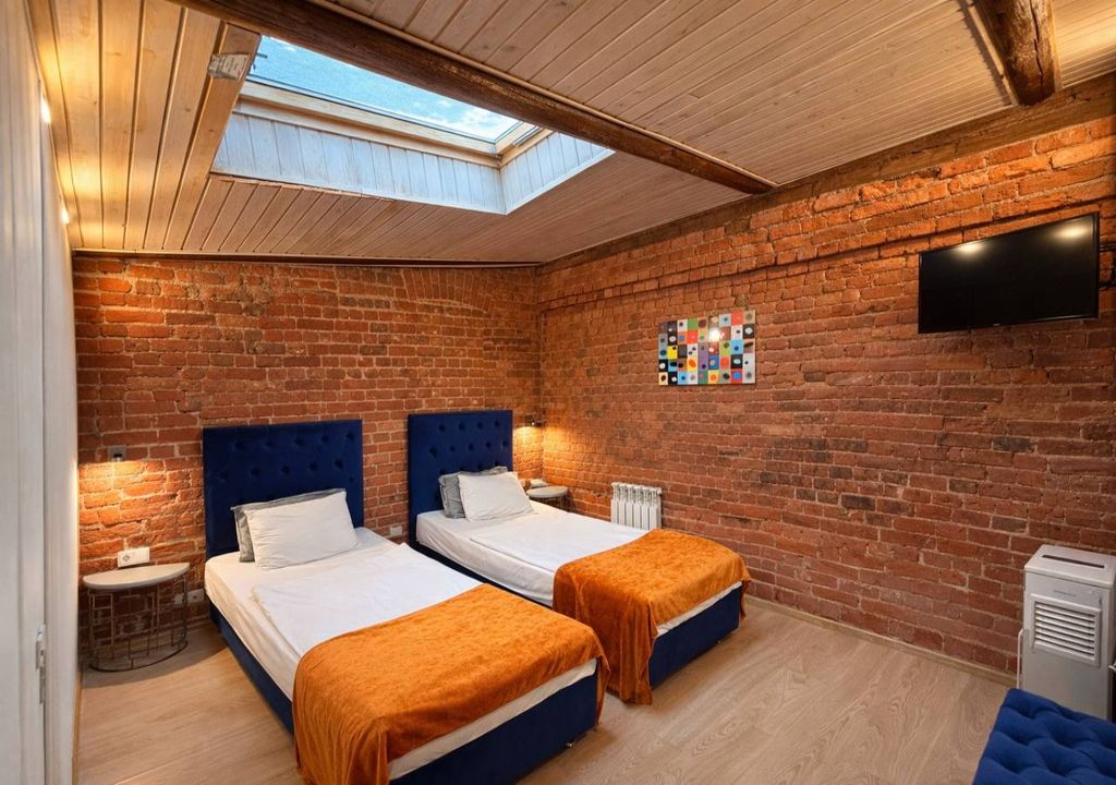 Двухместный номер с 1 кроватью Бюджетный номер с мансардой