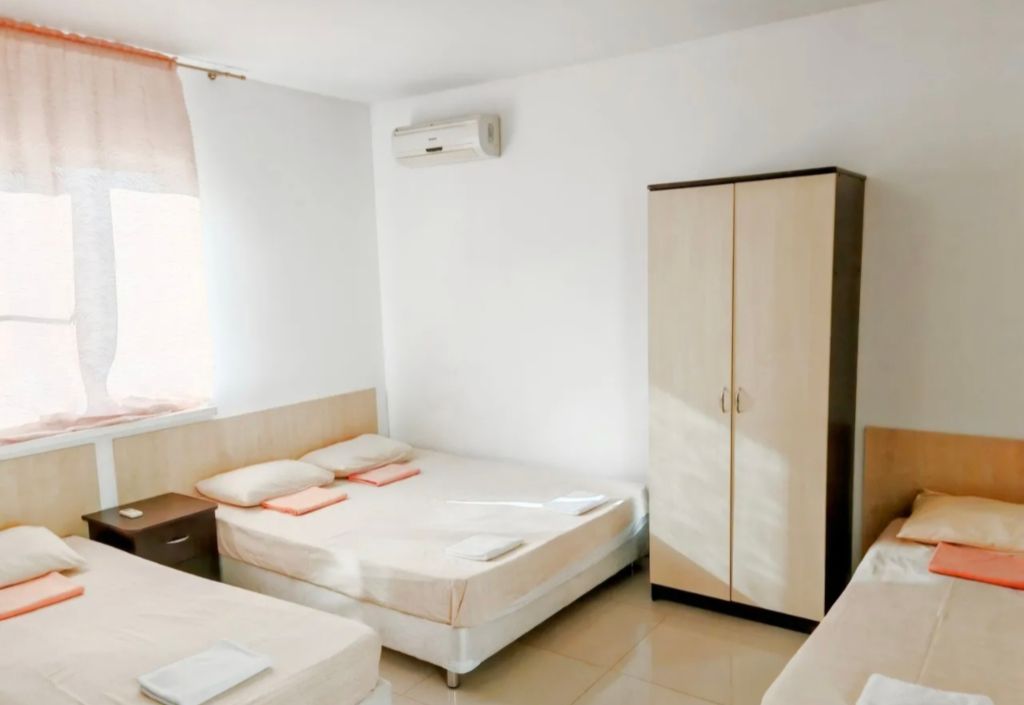 Четырёхместный номер студия с кухонной зоной 2 и 3 этаж