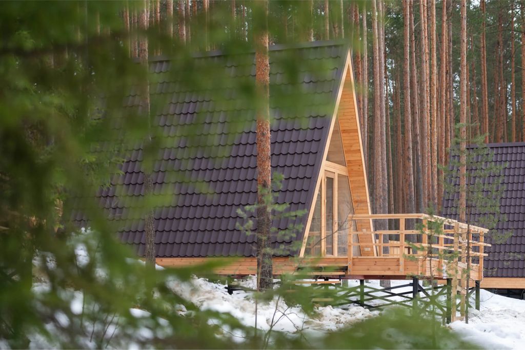 Дом А-фрейм с террасой