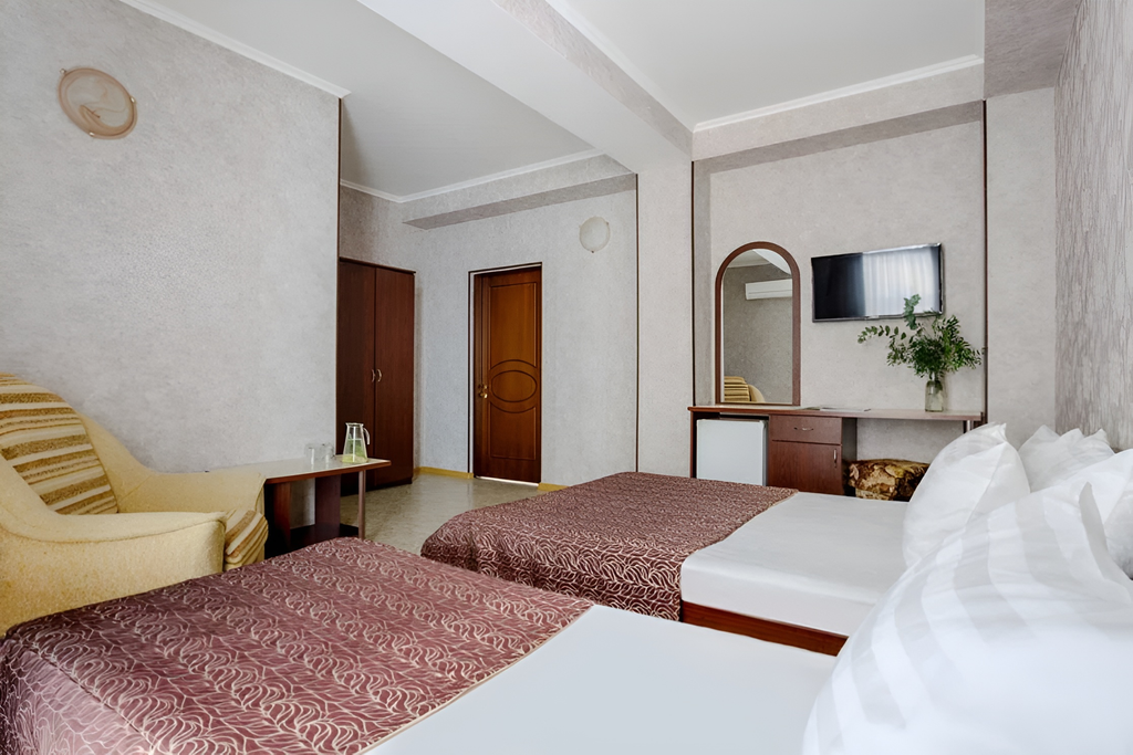 Трёхместный номер стандарт