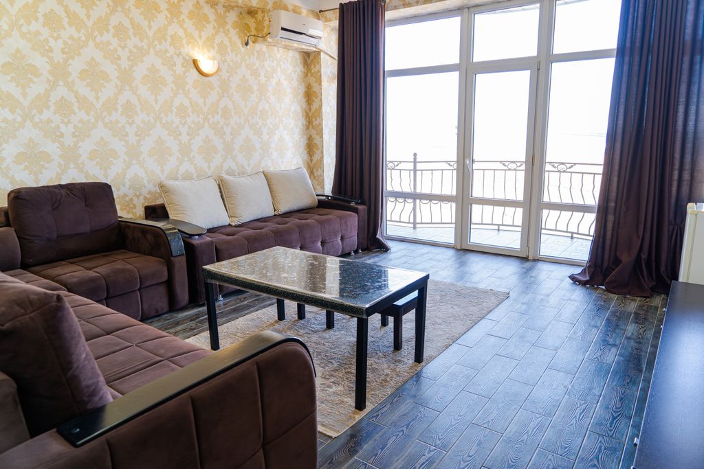 Трёхместный номер люкс