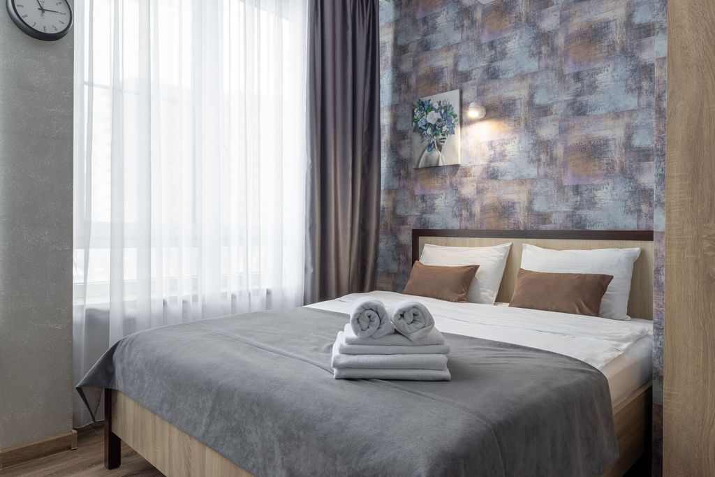 Апартаменты студия с видом на город