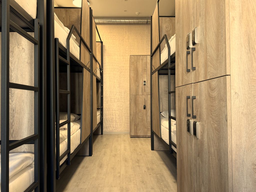 Многоместный женский номер Место в номере с подселением для женщин 2 этаж