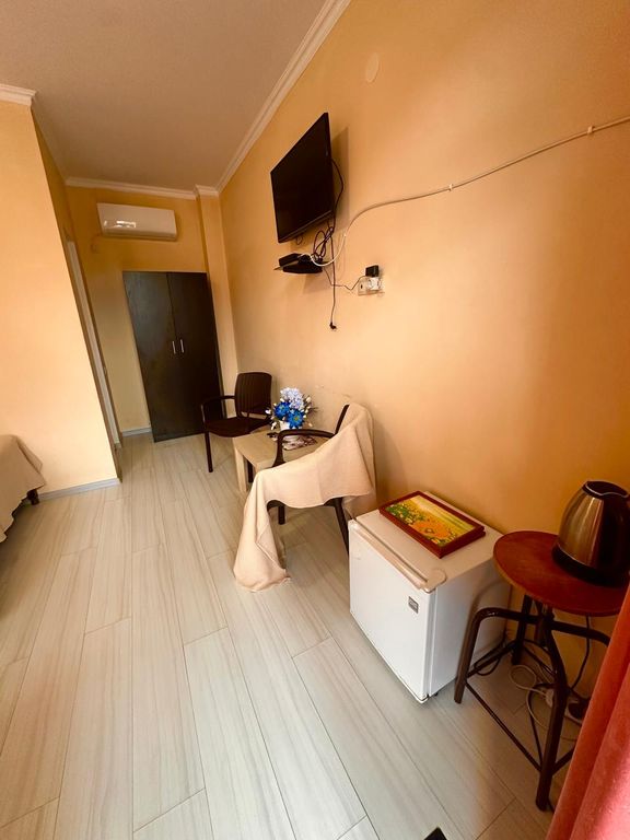 Четырёхместный номер улучшенный с видом на горы