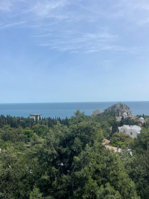 Трёхместный номер комфорт с видом на море