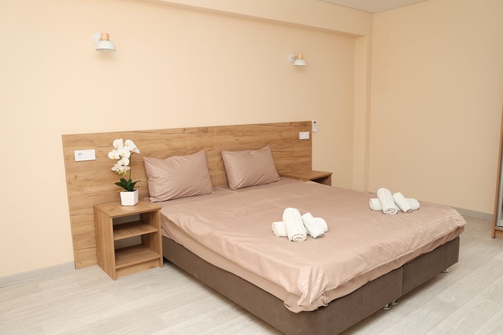 Четырёхместный номер люкс однокомнатный