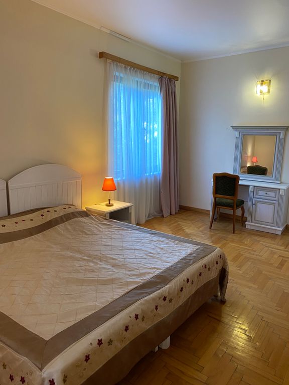 Двухместный номер с 1 кроватью стандарт 2 ком (эконом)