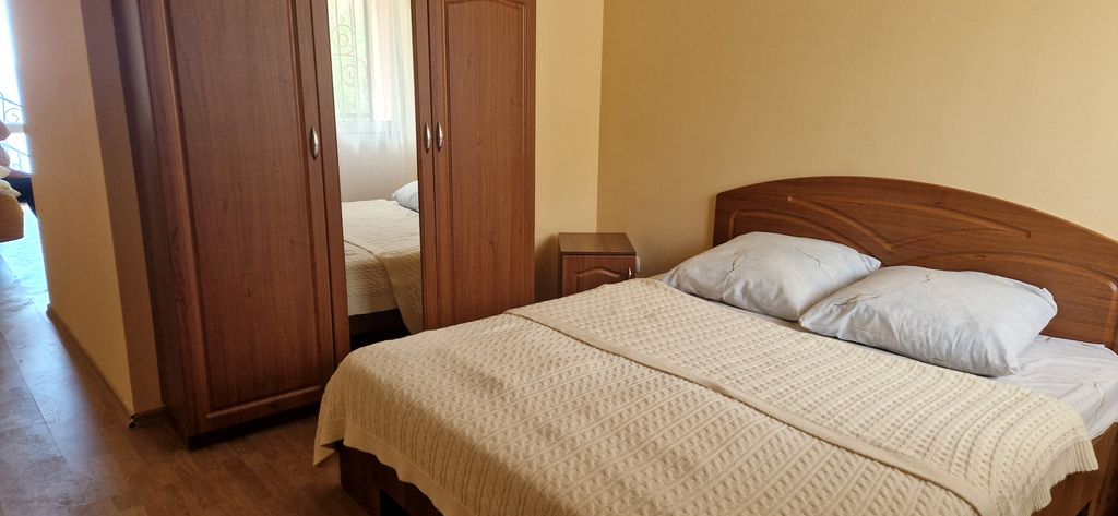 Четырёхместный номер улучшенный с видом на море