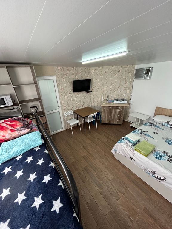 Дом № 1 - с отдельным входом, возле бассейна, у моря