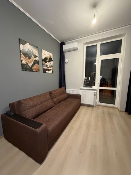 ✨ Уютная студия в новом ЖК «Белорецкий-II» — комфорт и стиль для вашего отдыха! Добро пожаловать в современную и уютную квартиру-студию в новом жилом комплексе «Белорецкий-II». Это идеальное место как для отдыха, так и для командировок или длительного про