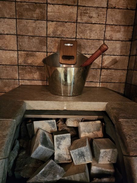 Домик с сауной Романтика 3 км от Минска, 10 км от центра города. Печь "Князь Калита" в парной 