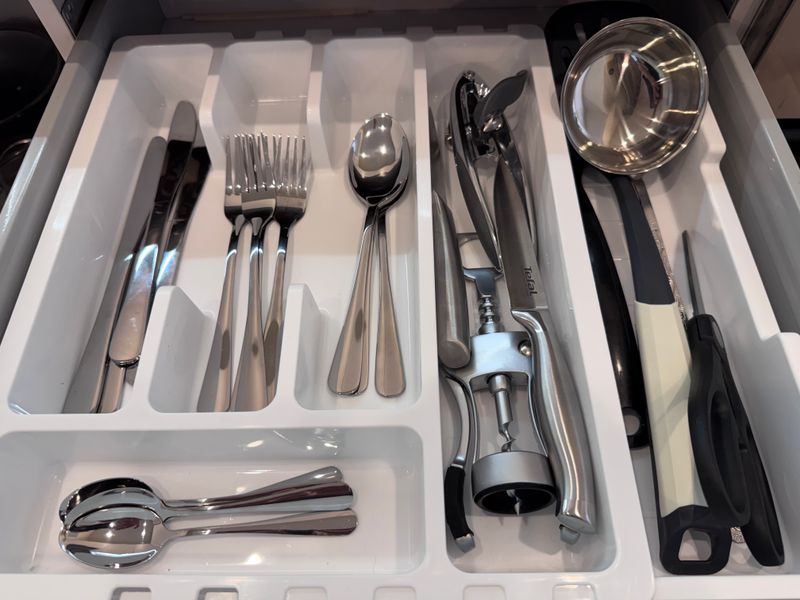 Набор приборов на 4 гостей