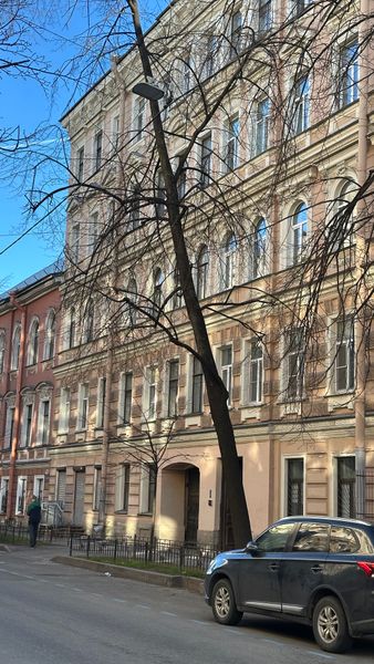 Историческое здание 1881 года постойки