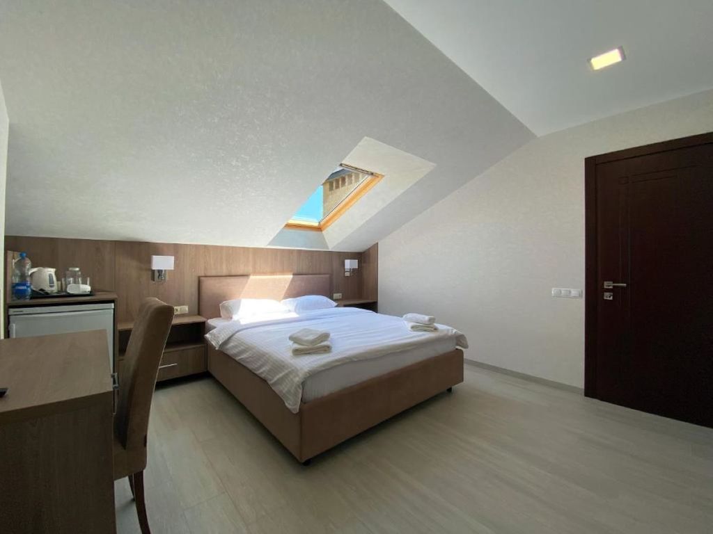 Двухместный номер с 1 кроватью мансарда без балкона