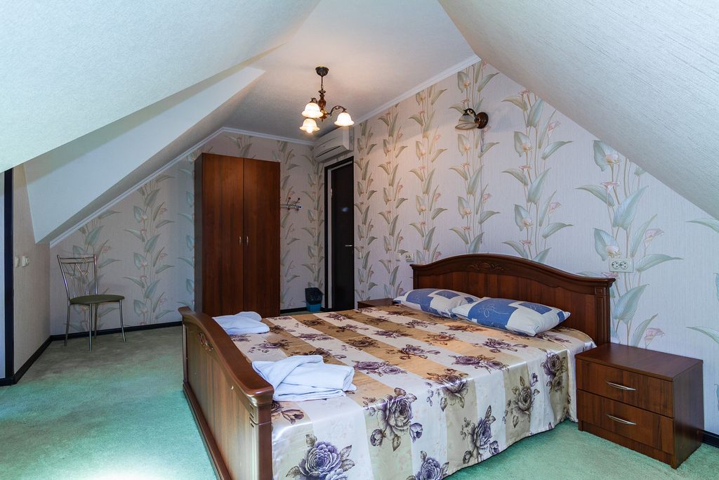 Трёхместный номер эконом 3-местный