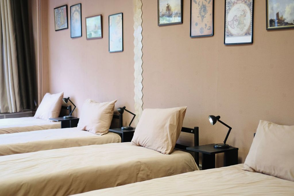 Трёхместный номер Улучшенный стандарт с собственной ванной комнатой