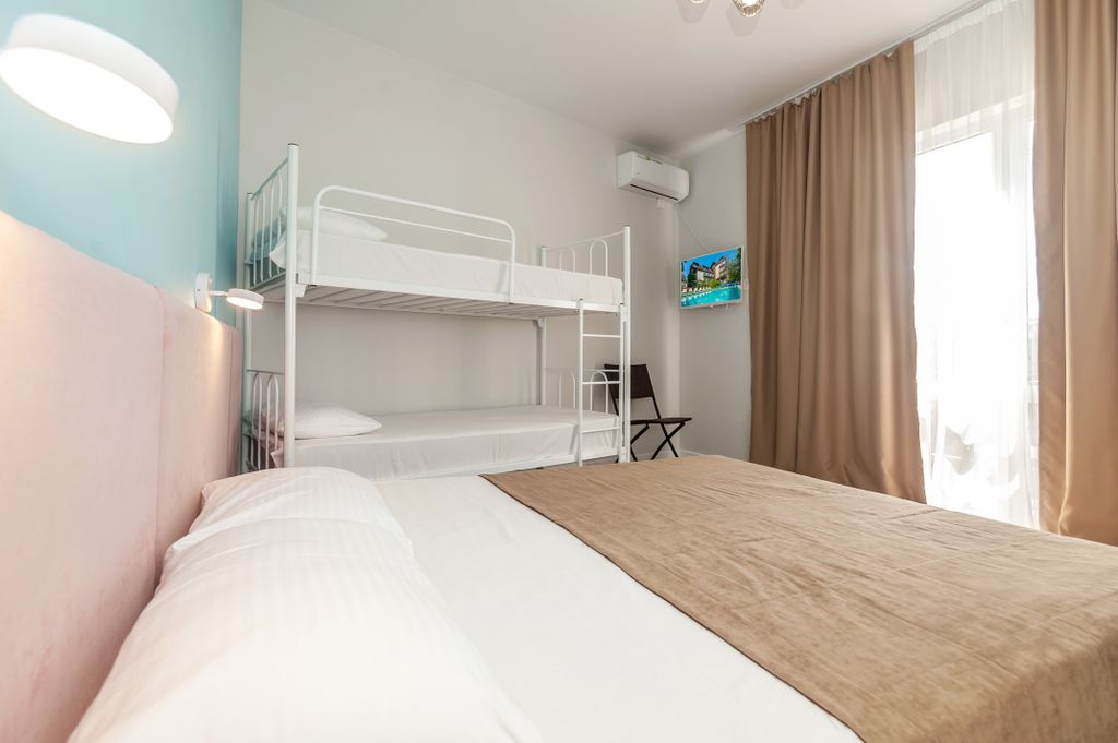 Четырёхместный номер стандарт